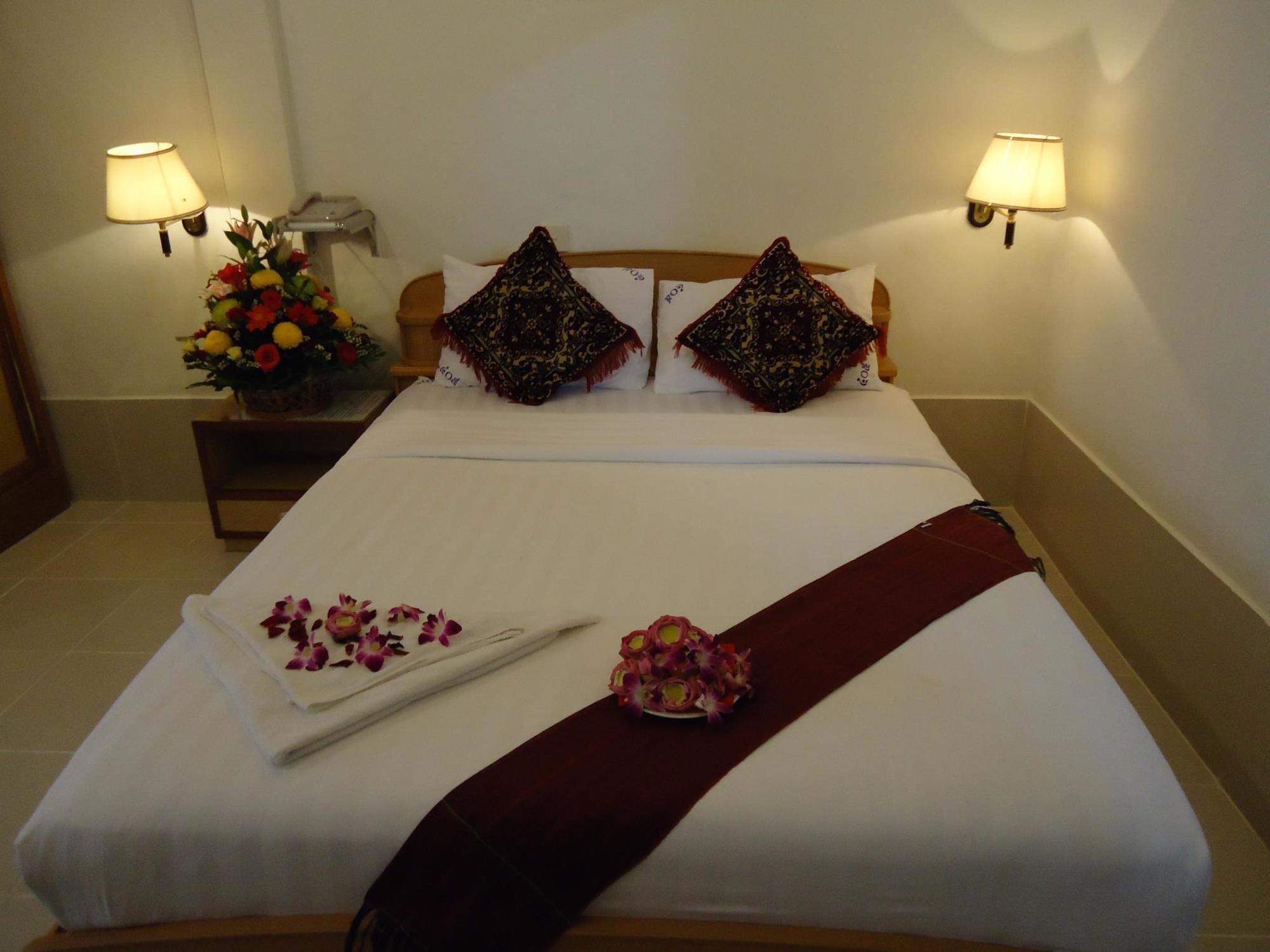 Asia Hotel Phnom Penh Zewnętrze zdjęcie